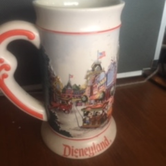 🎠Disneyland Stein $35 or $30w/offer - Picture 2 of 4